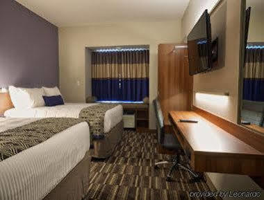 Microtel & Hotel